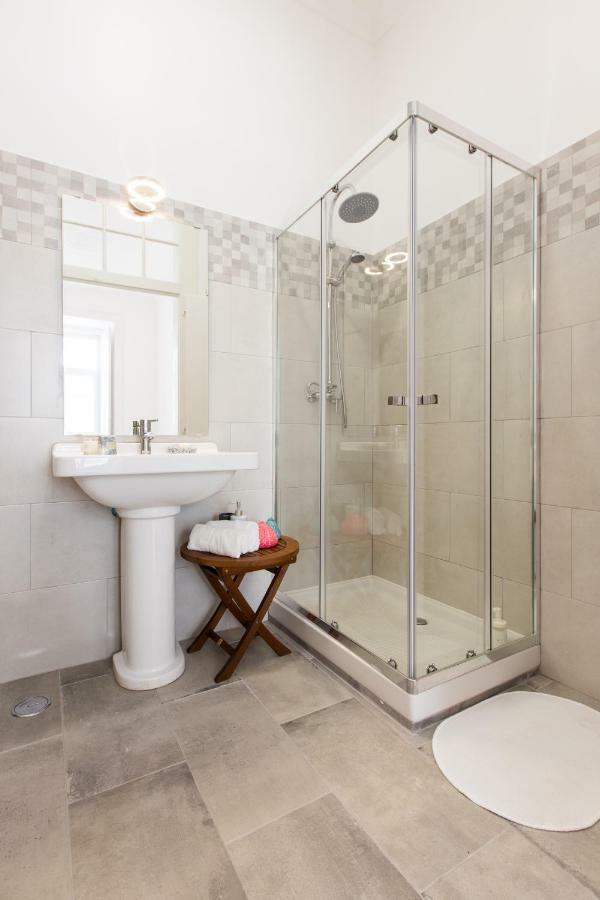 Lisbon Secret & Charming Baixa 4 Bedroom Apartment 외부 사진
